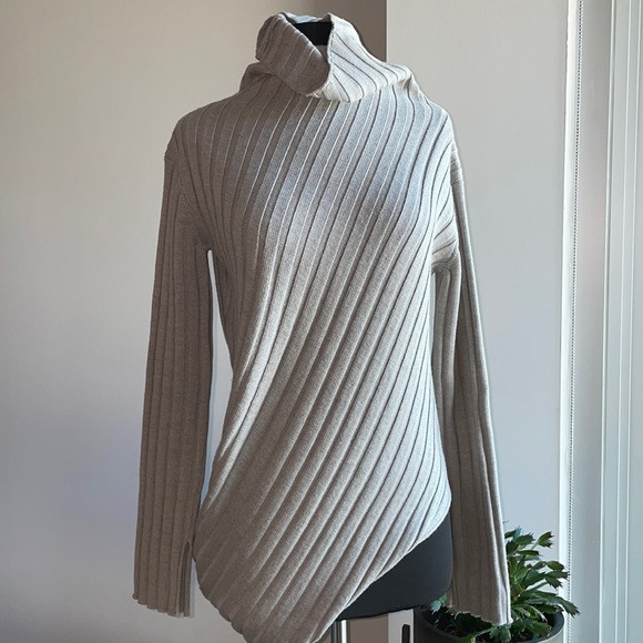 Flawless Joseph Asymmetrical Sweater Sz S